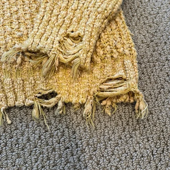 Wish list, distressed, knit sweater - Picture 4 of 6